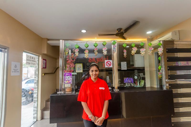 Oyo 1010 Skudai Hotel Exterior foto