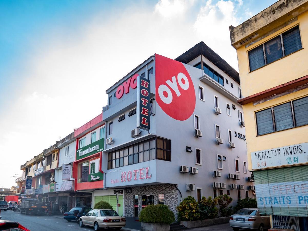 Oyo 1010 Skudai Hotel Exterior foto