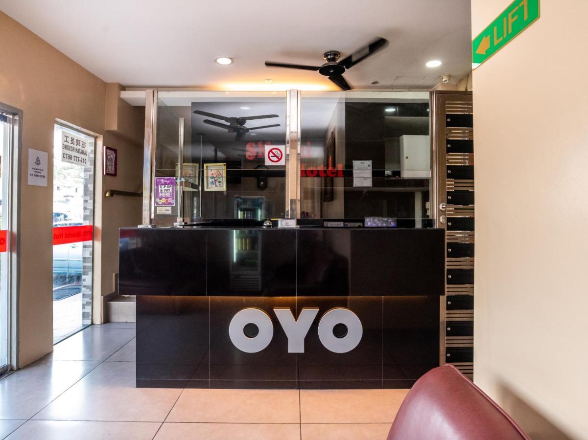 Oyo 1010 Skudai Hotel Exterior foto
